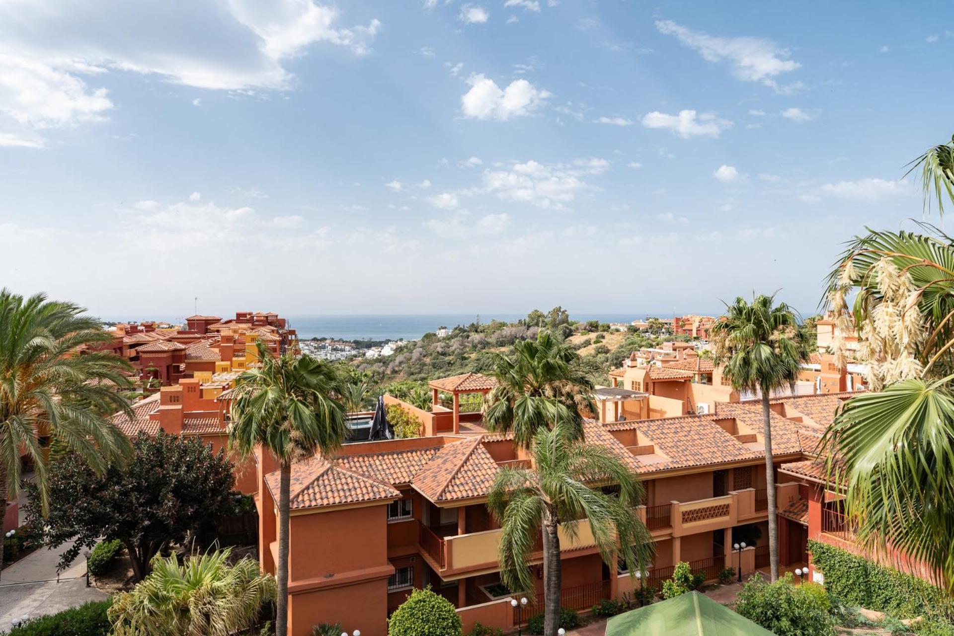 Apartment Duplex Penthouse With Terrace & Sea Views Marbella